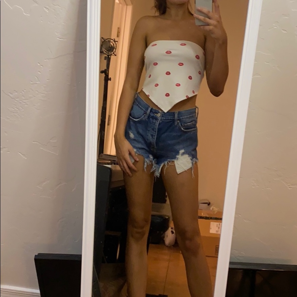 Kissy top